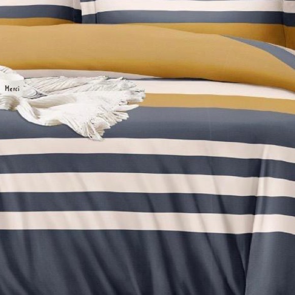 MARBELLA KING BEDSHEET AND 2 PILLOW COVER BEDDING SET♥️ - Picture 2 of 2